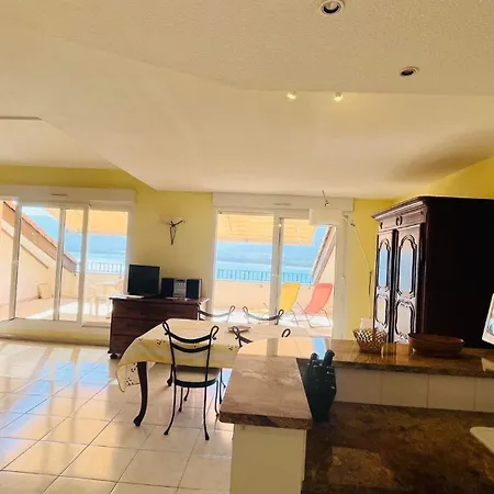 T4 Santa Regina Iii Апартаменты