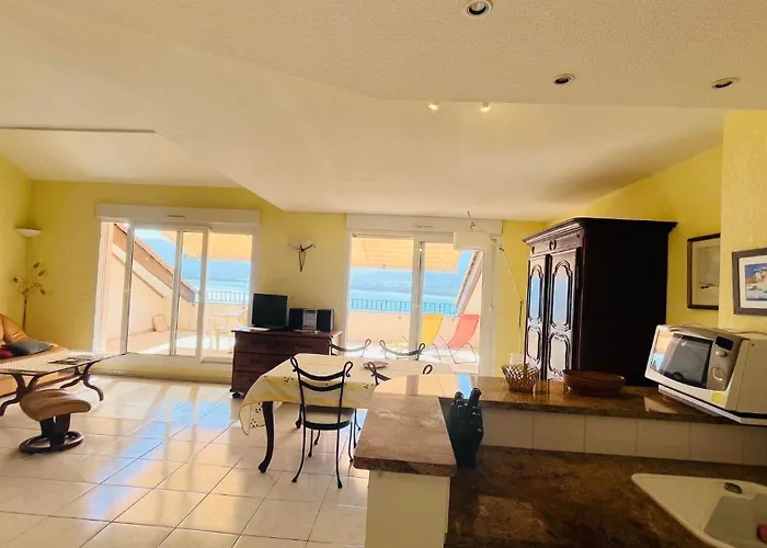 T4 Santa Regina Iii 公寓