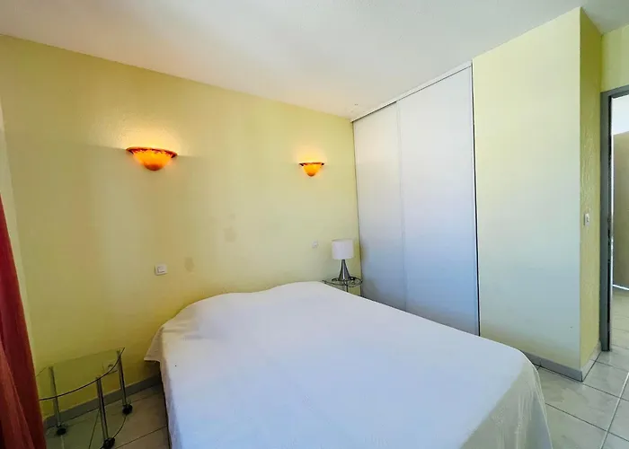 T4 Santa Regina Iii 公寓