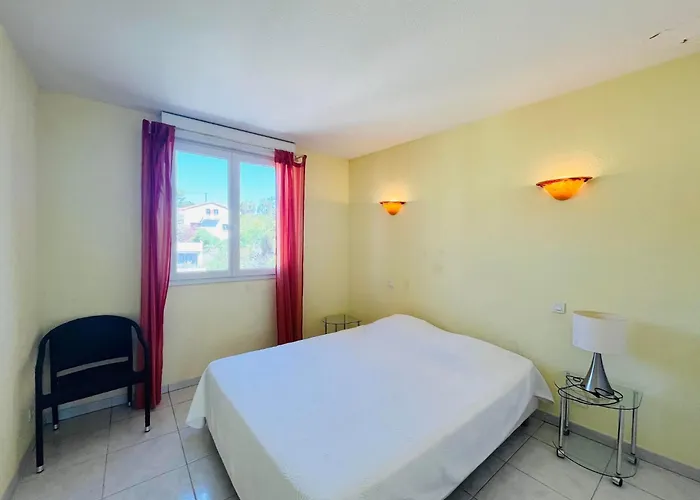 T4 Santa Regina Iii 公寓